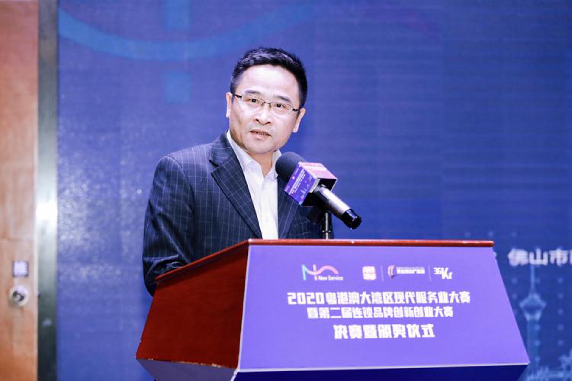 天喻世福广告